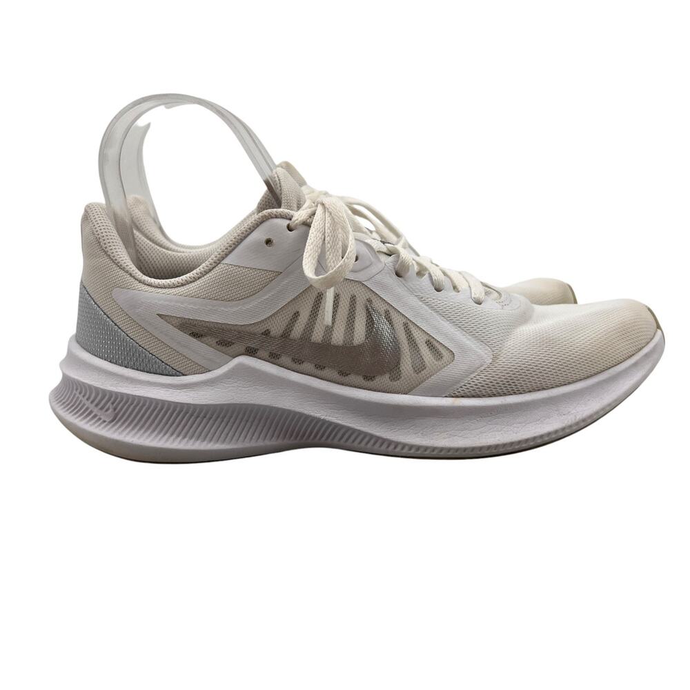 Nike Womens 9.5 Shoes White Downshifter 10 Running Lace Up Trainer CI9984-100